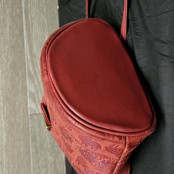 Hand tooled leather crossbody bag - Picture 5 of 6